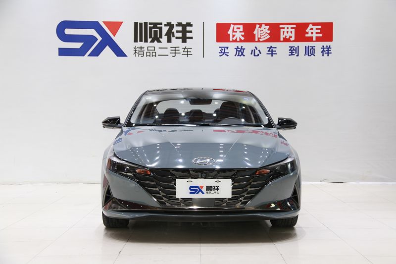 现代伊兰特 2021款 1.5l cvt top旗舰版