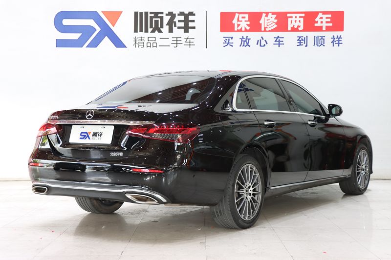 奔驰E级 2022款 E 260 L