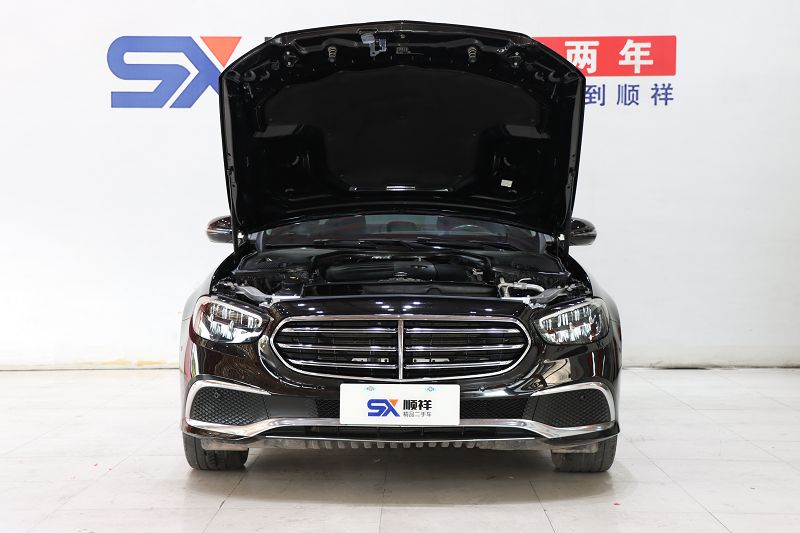 奔驰E级 2022款 E 260 L