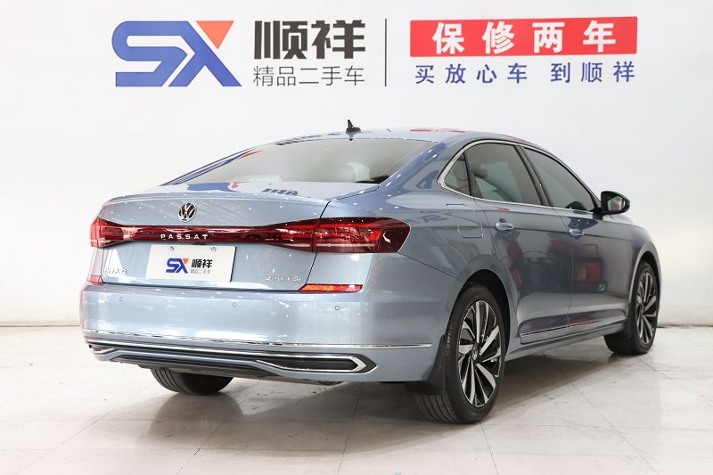 大众 帕萨特 2022款 330TSI 精英版