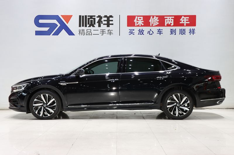 大众 帕萨特 2022款 380TSI 豪华版