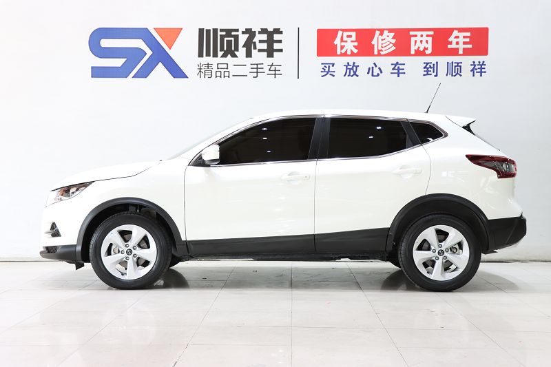 日产 逍客 2023款 经典 2.0L CVT XV舒适版