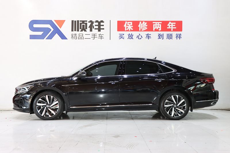 大众 帕萨特 2022款 380TSI 豪华版