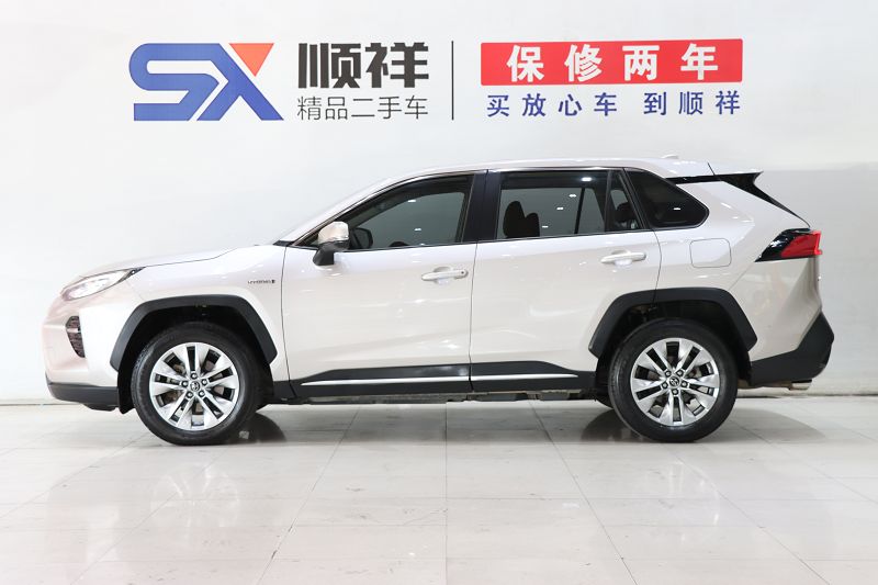 丰田 威兰达 2020款 双擎 2.5L E-CVT两驱豪华版