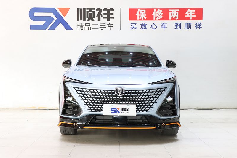 长安UNI-T 2022款 1.5T 运动版 尊贵型