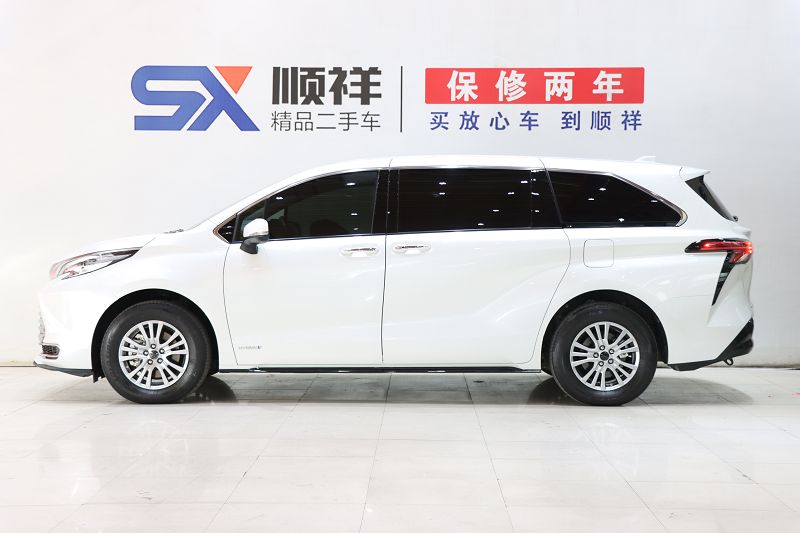 丰田 赛那SIENNA 2021款 2.5L混动 尊贵版