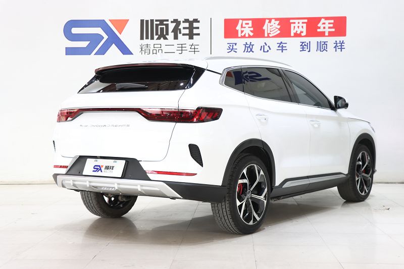 比亚迪 宋PLUS 2020款 1.5T 自动旗舰PLUS