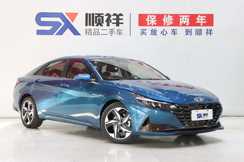 现代 伊兰特 2022款 1.5L CVT LUX尊贵版 国VI