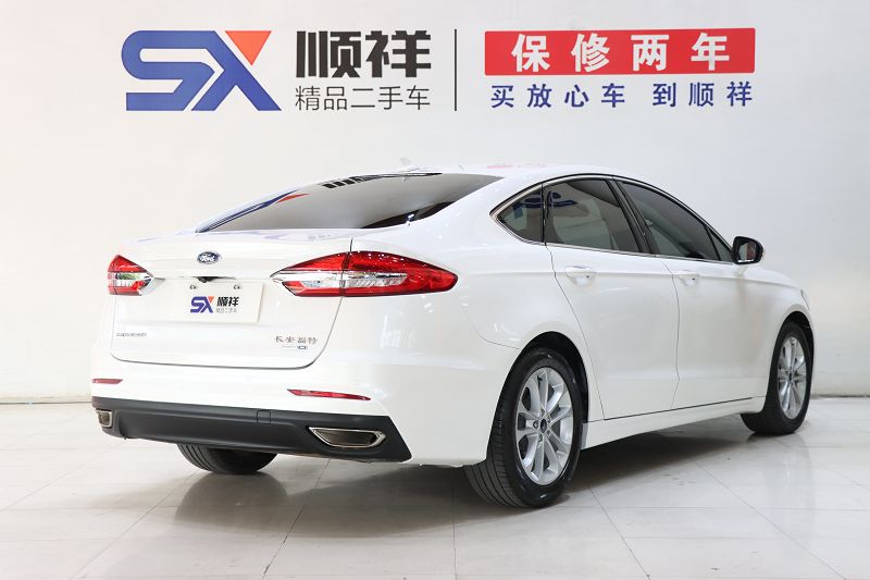 福特 蒙迪欧 2020款 EcoBoost 180 时尚型