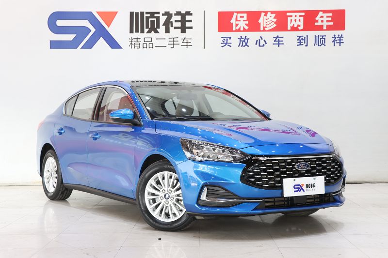 福特 福克斯 2021款 三厢 EcoBoost 180 自动锋潮型