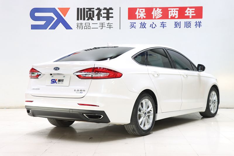 福特 蒙迪欧 2018款 EcoBoost 180 智控时尚型 国V