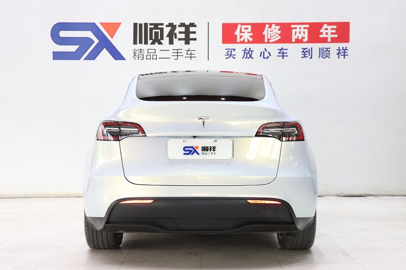 特斯拉 Model Y 2021款 标准续航后驱版