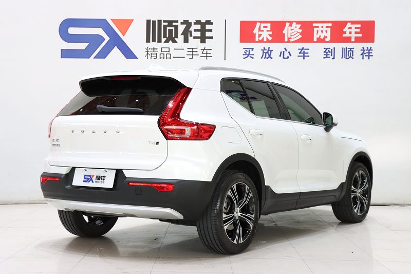 沃尔沃XC40 2021款 T4 四驱智远豪华版