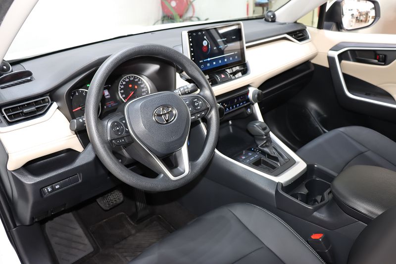 丰田 RAV4荣放 2020款 2.0L CVT两驱都市版