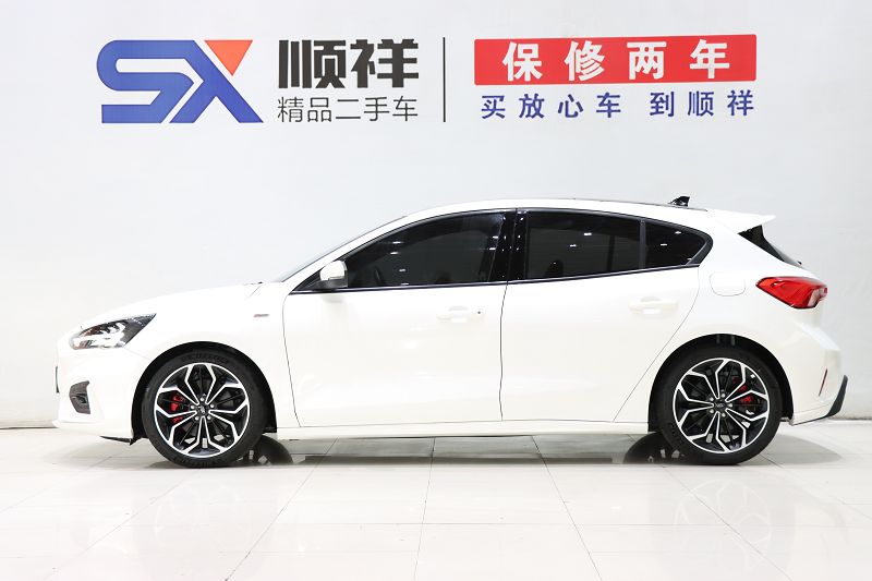 福特 福克斯 2020款 两厢 EcoBoost 180 自动ST Line