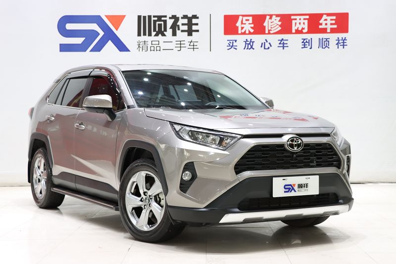 丰田 RAV4荣放 2022款 2.0L CVT两驱风尚版