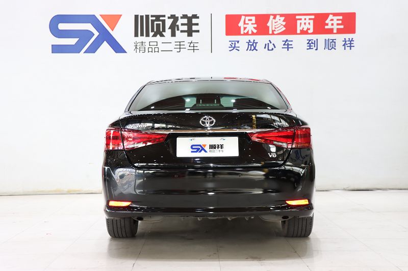 丰田皇冠 2015款 2.5L 智享版