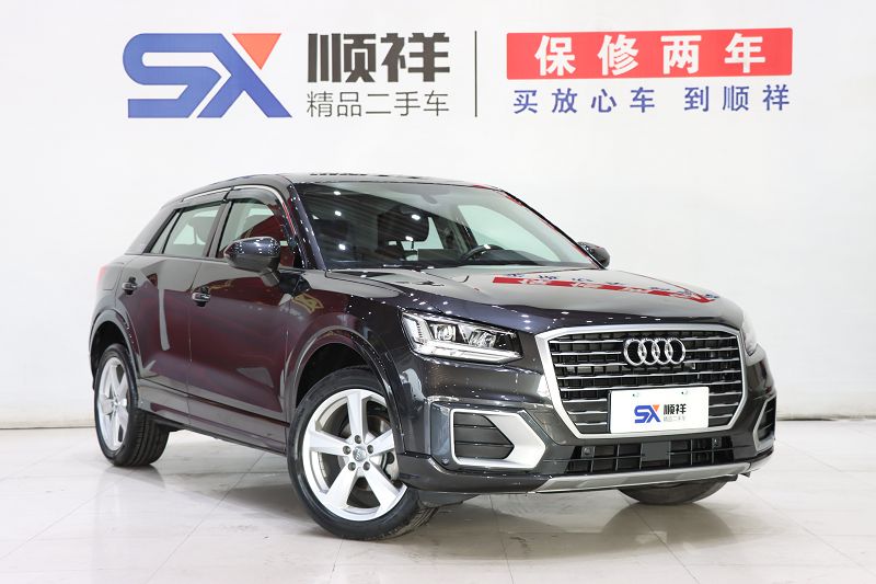 奥迪Q2L 2021款 35 TFSI 时尚致雅型