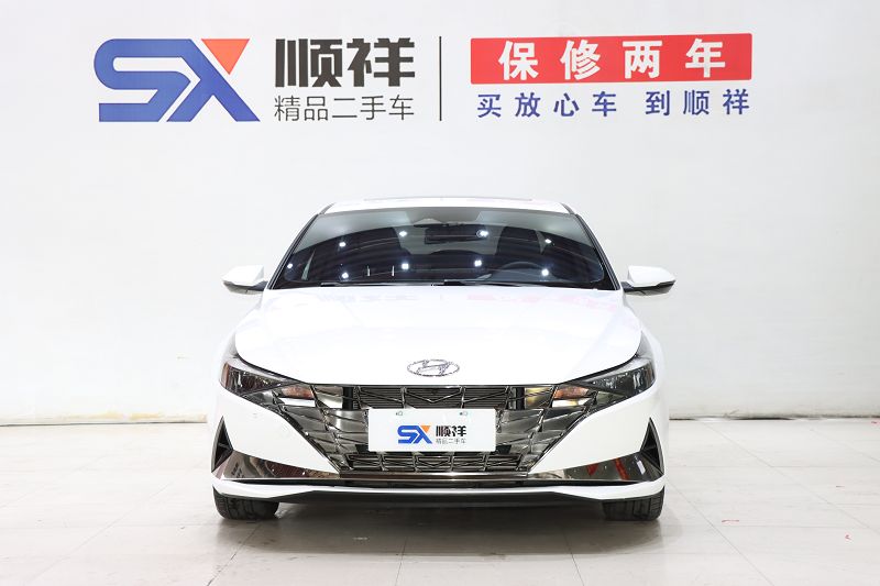 现代 伊兰特 2021款 240TGDi DCT LUX尊贵版