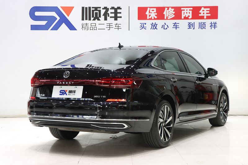 大众帕萨特 2022款 330TSI 星空尊贵版