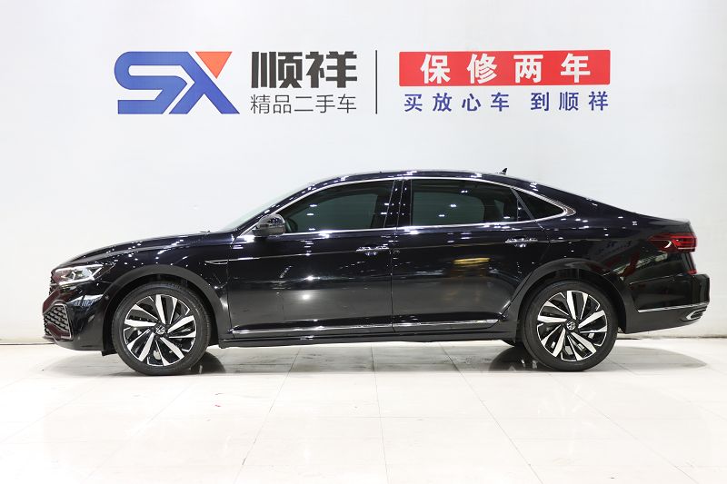 大众帕萨特 2022款 330TSI 星空尊贵版