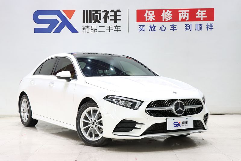 奔驰A级 2019款 改款 A 200 L 运动轿车