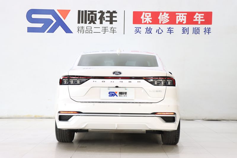 福特 蒙迪欧 2023款 EcoBoost 180 豪华型