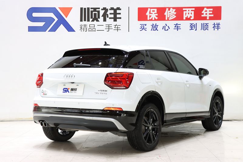 奥迪Q2L 2020款 35TFSI 时尚动感型