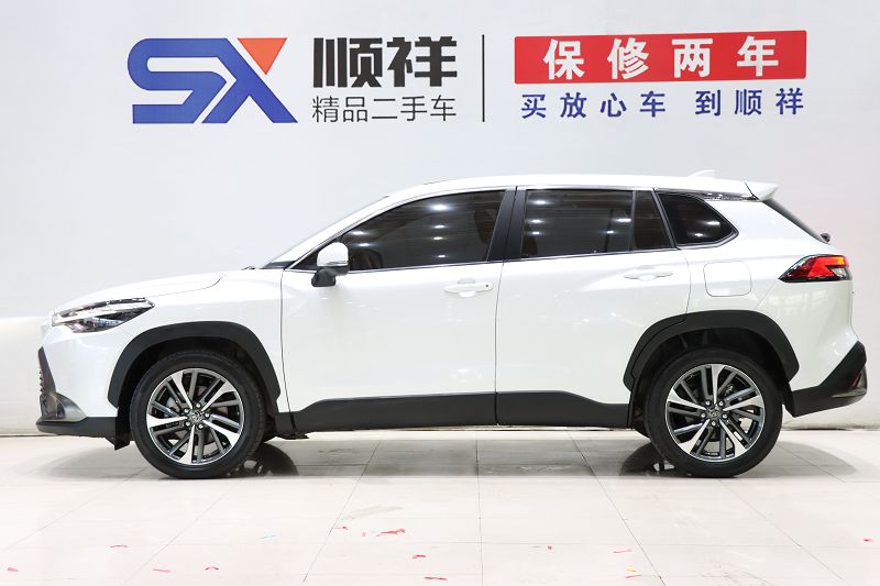 丰田 锋兰达 2022款 2.0L CVT豪华PLUS版