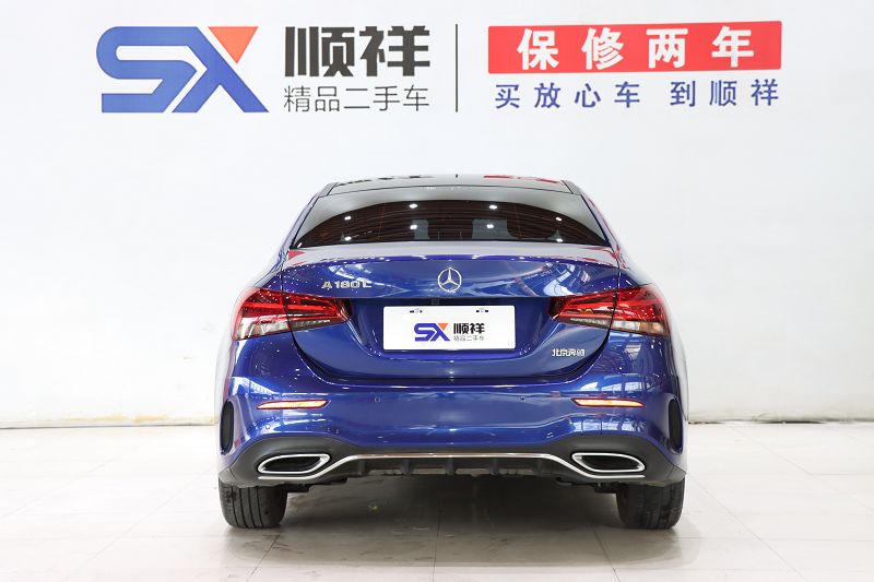 奔驰A级 2020款 A 180 L 运动轿车 国VI