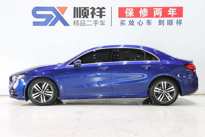 奔驰A级 2020款 A 180 L 运动轿车 国VI