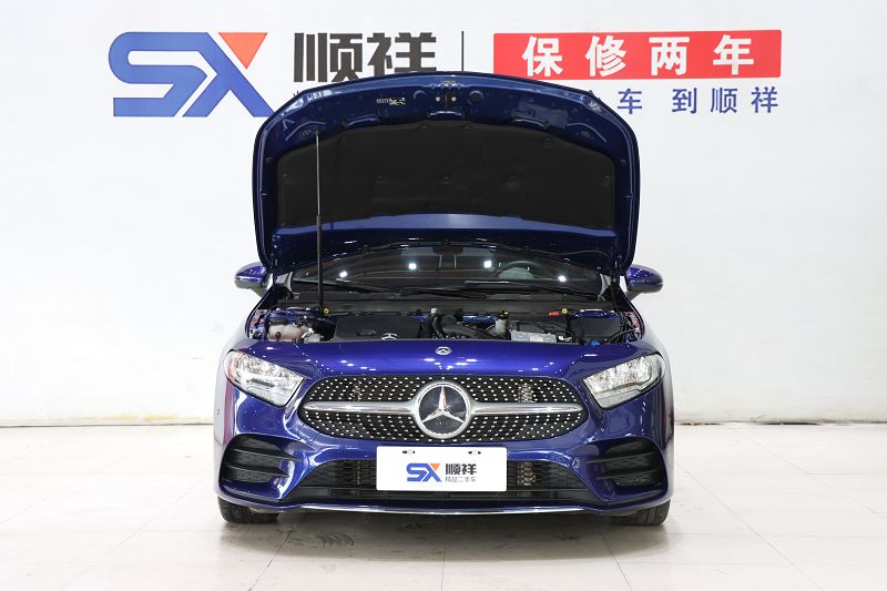 奔驰A级 2020款 A 180 L 运动轿车 国VI