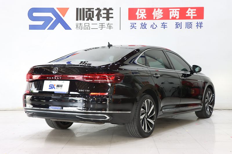 大众 帕萨特 2023款 330TSI 豪华版