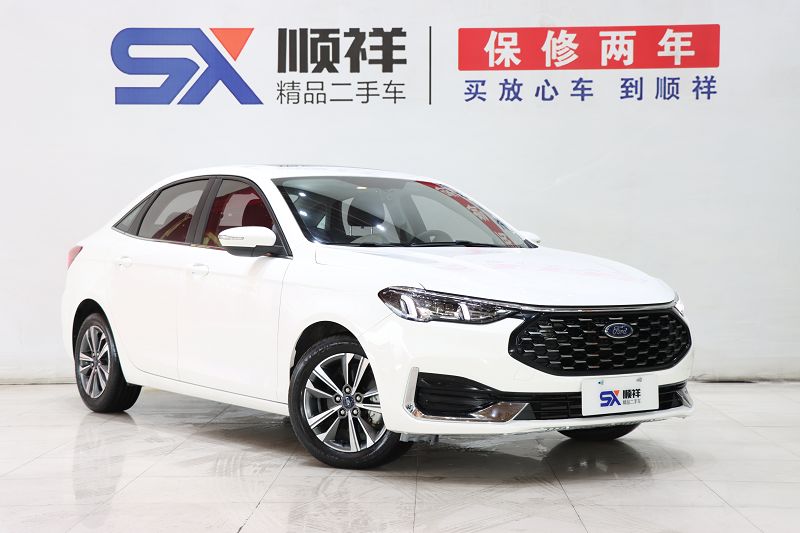 福特 福睿斯 2021款 1.5L 自动钻石版