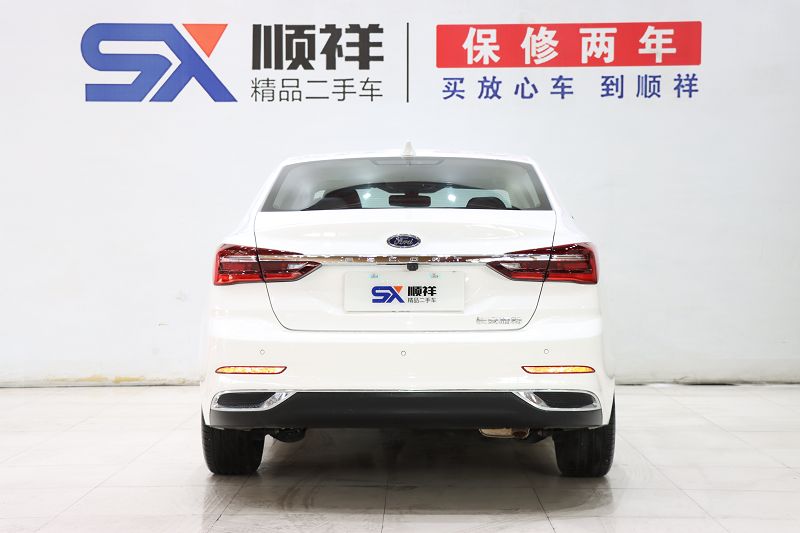 福特 福睿斯 2021款 1.5L 自动钻石版