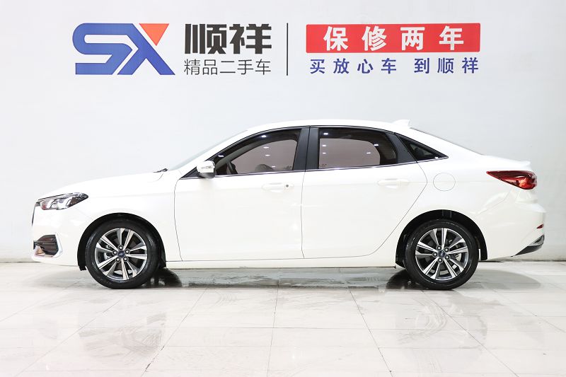 福特 福睿斯 2021款 1.5L 自动钻石版