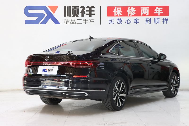 大众 帕萨特 2023款 330TSI 豪华版