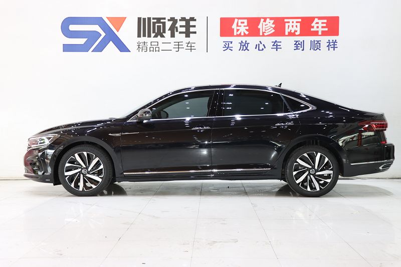 大众 帕萨特 2023款 330TSI 豪华版