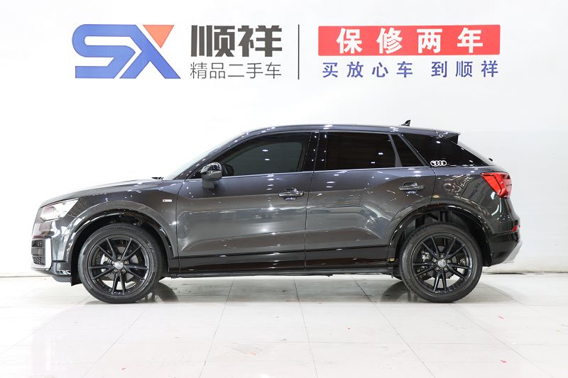 奥迪Q2L 2021款 35 TFSI 进取动感型