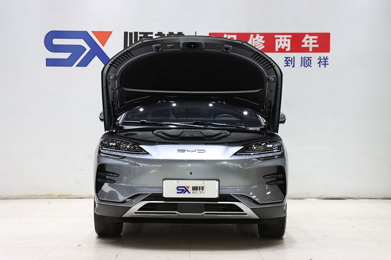 比亚迪 宋PLUS新能源 2023款 冠军版 EV 520KM 尊贵型