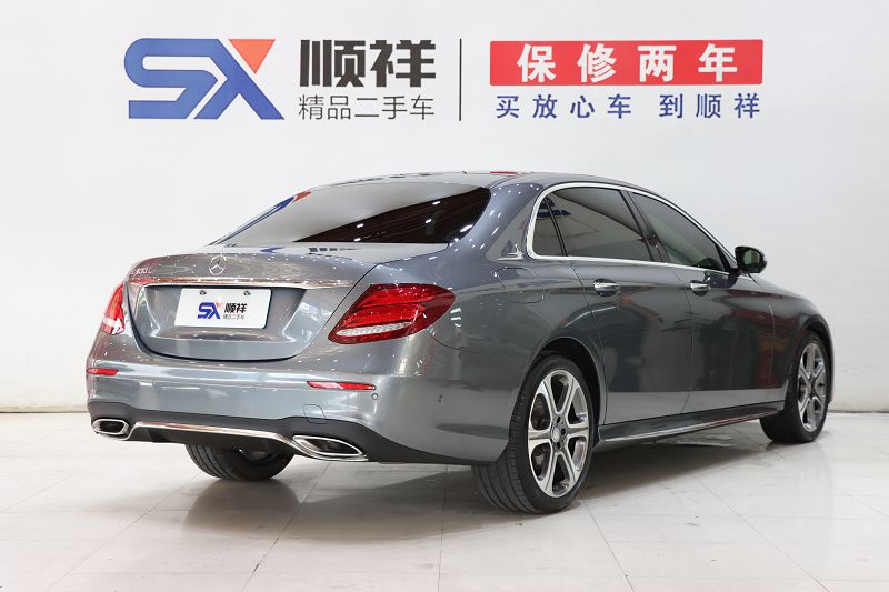 奔驰E级 2016款 E 300 L 运动豪华型