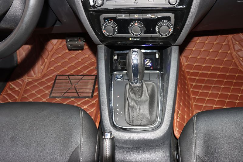 大众 速腾 2018款 280TSI DSG熠动版