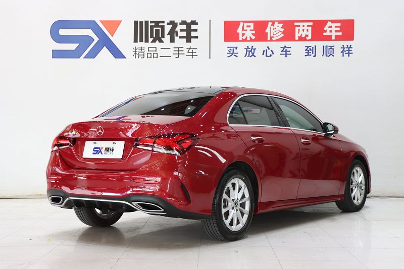 奔驰A级 2021款 A 200 L 运动轿车时尚型 国VI