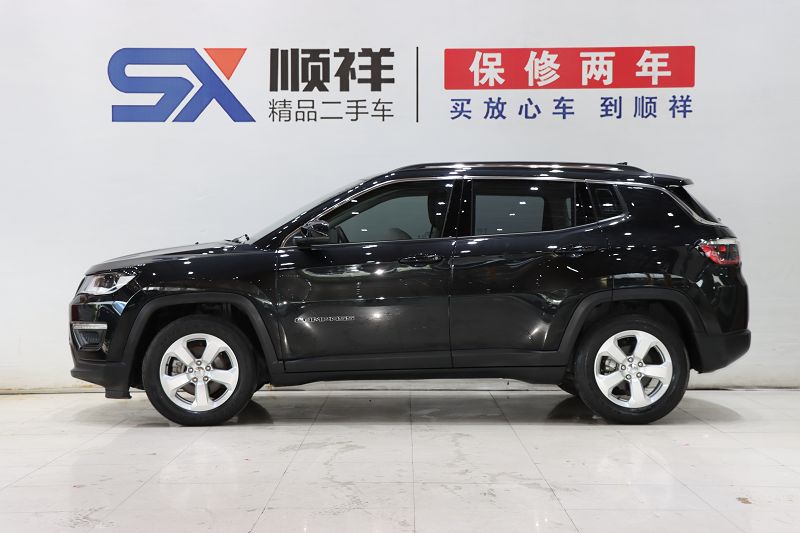 Jeep 指南者 2019款 220T 自动家享版
