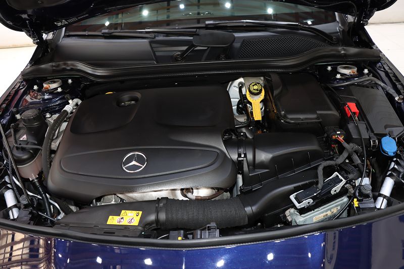 奔驰CLA级 2018款 CLA 220 4MATIC