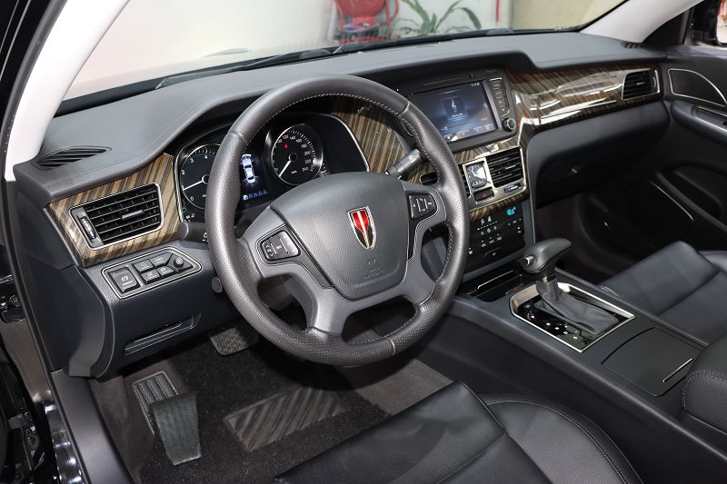 红旗H7 2021款 1.8T 舒适版