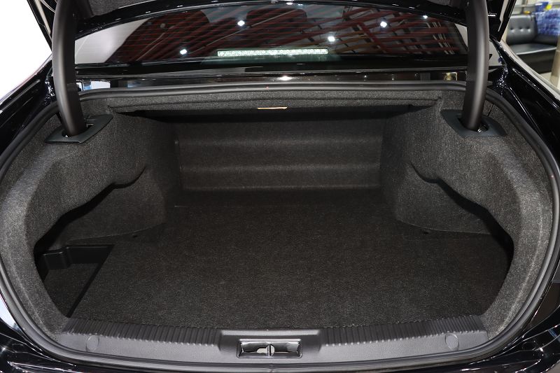 红旗H7 2021款 1.8T 舒适版