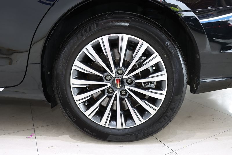 红旗H7 2021款 1.8T 舒适版