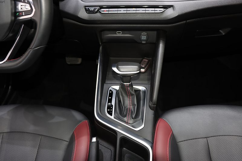 吉利汽车 远景X3 2021款 PRO 1.5L CVT尊贵型