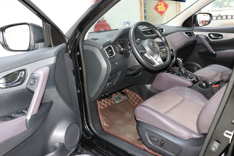 日产 逍客 19款 2.0L CVT豪华